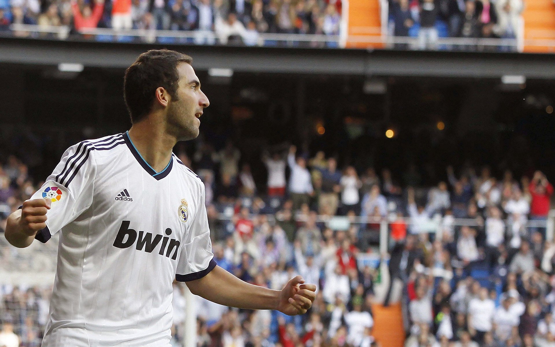 掘金保持强势，约基奇三双带队连胜，约基奇三双助掘金大胜火箭