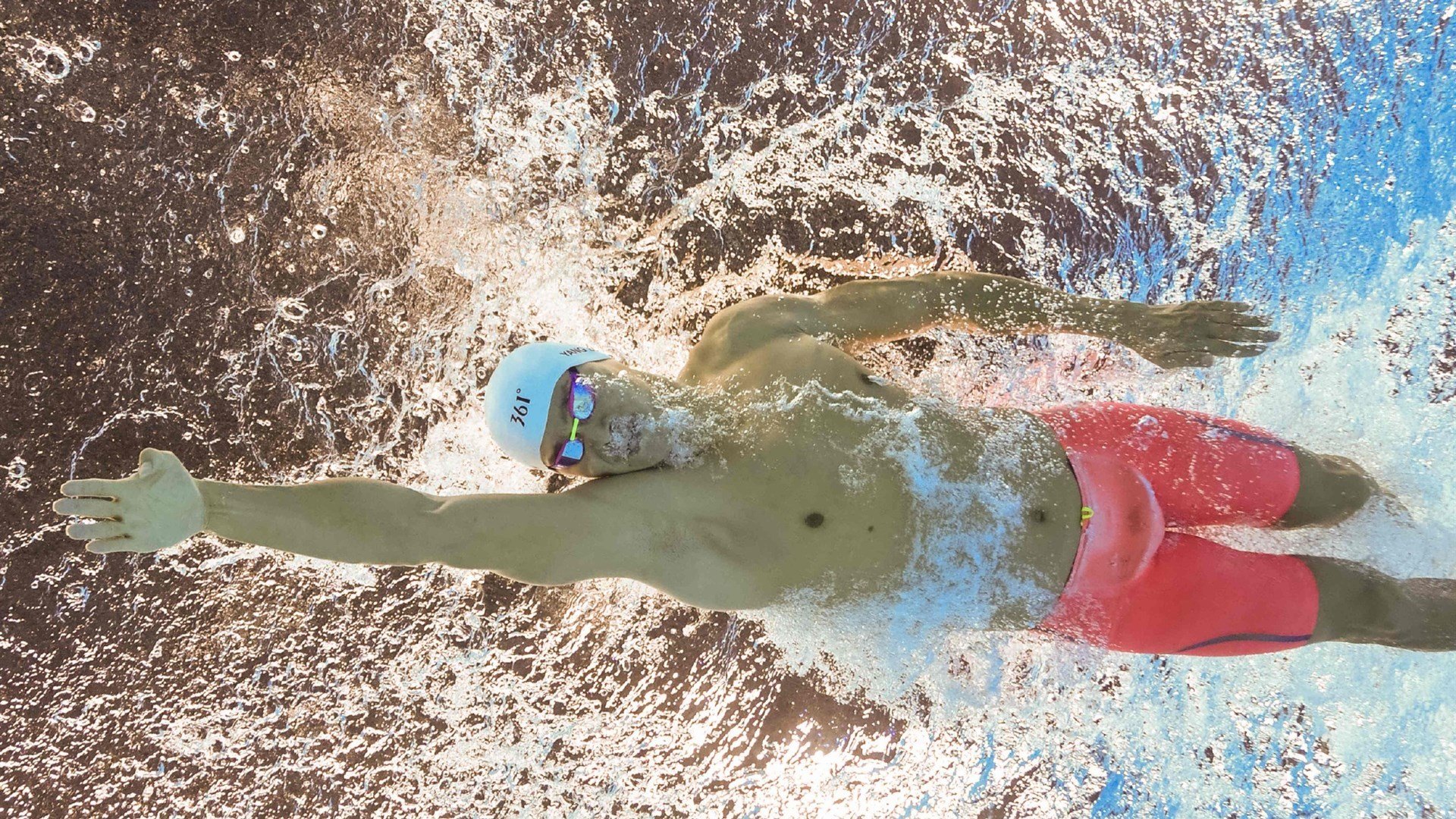 拼搏的信念推动中国篮球前行，篮球拼搏精神作文