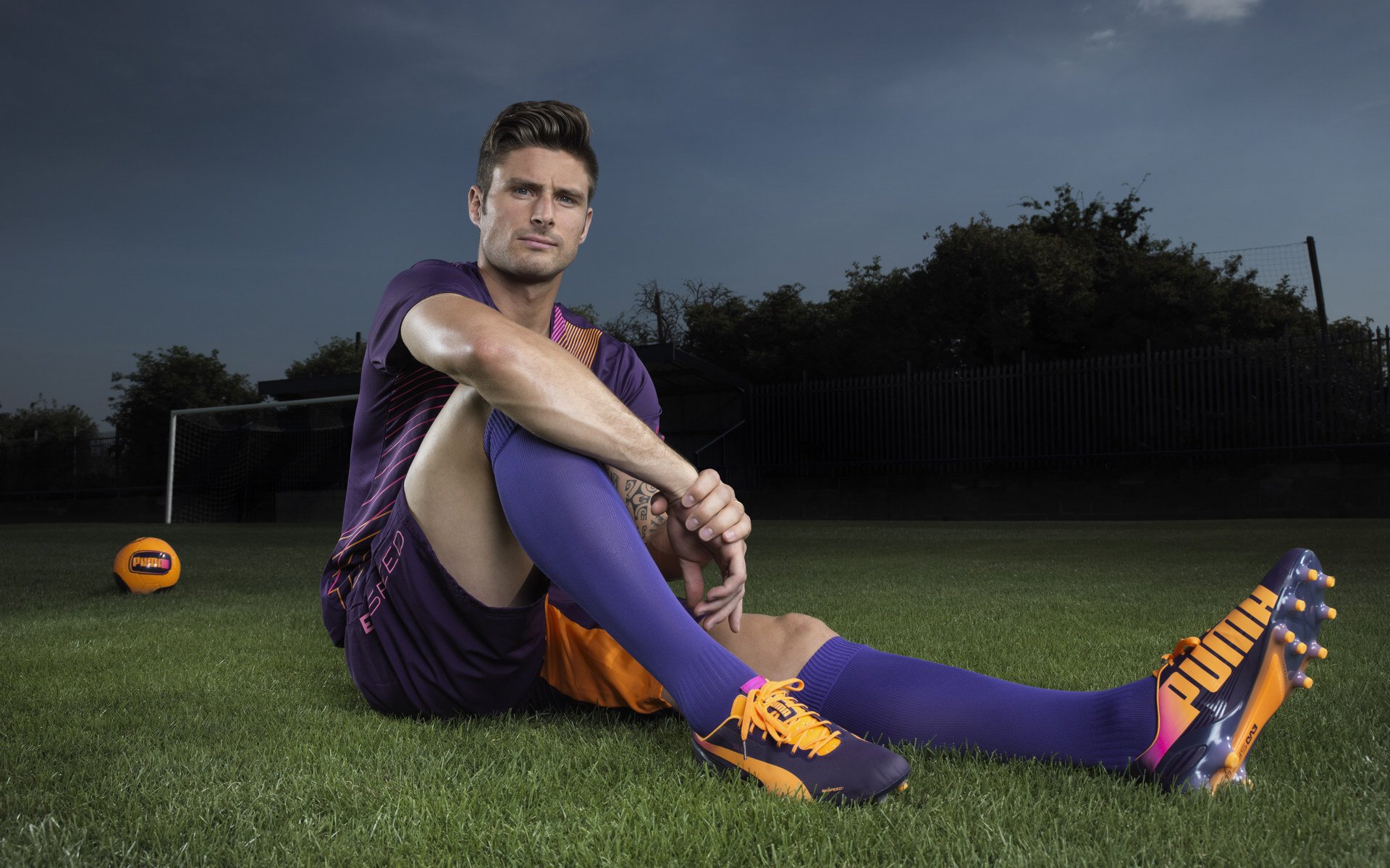 开云官网在线-邵佳一凭借沟通技巧被选为国足新帅，球员力挺，2004年邵佳一在哪个俱乐部效力